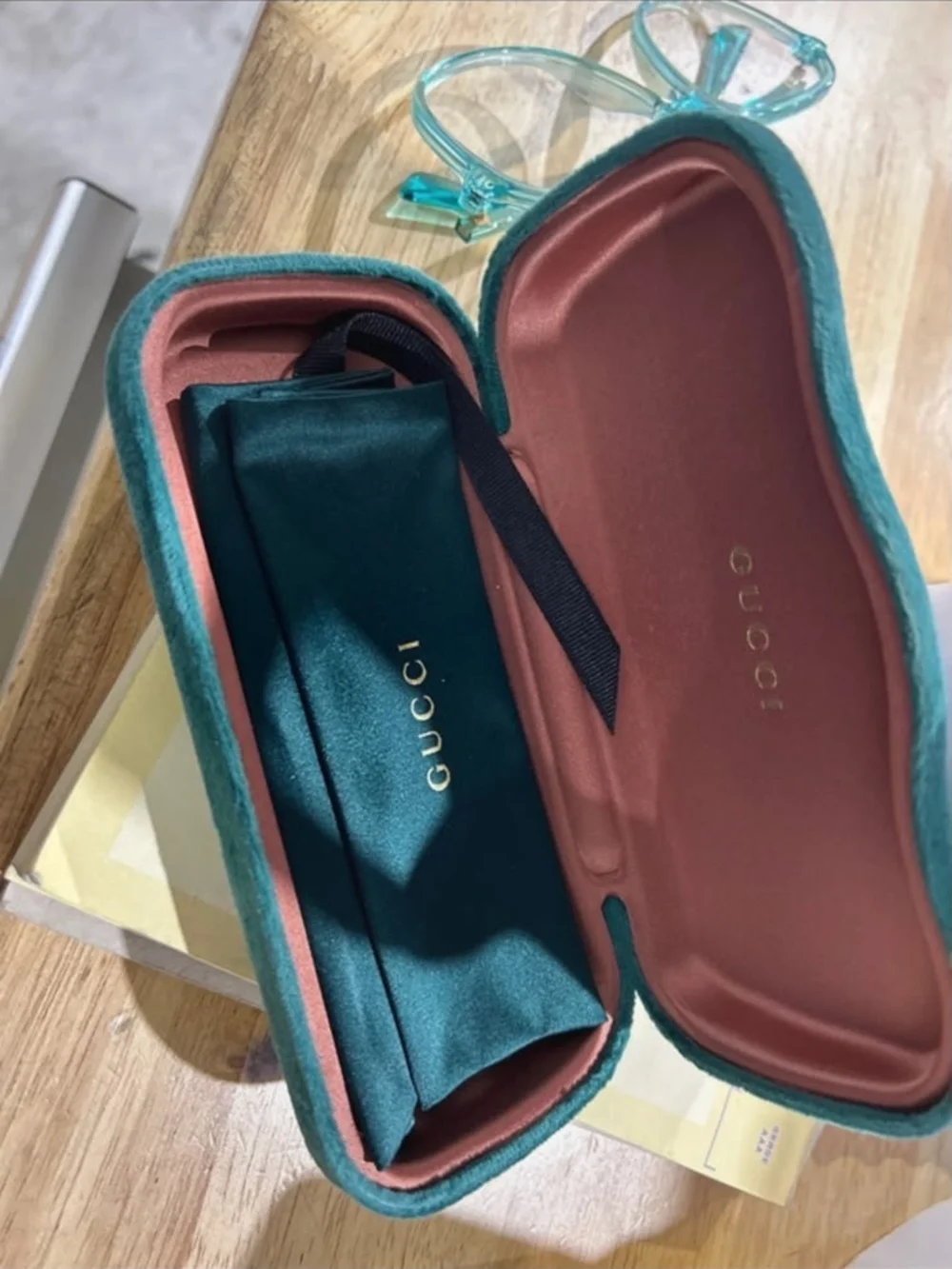 Gucci women sunglasses